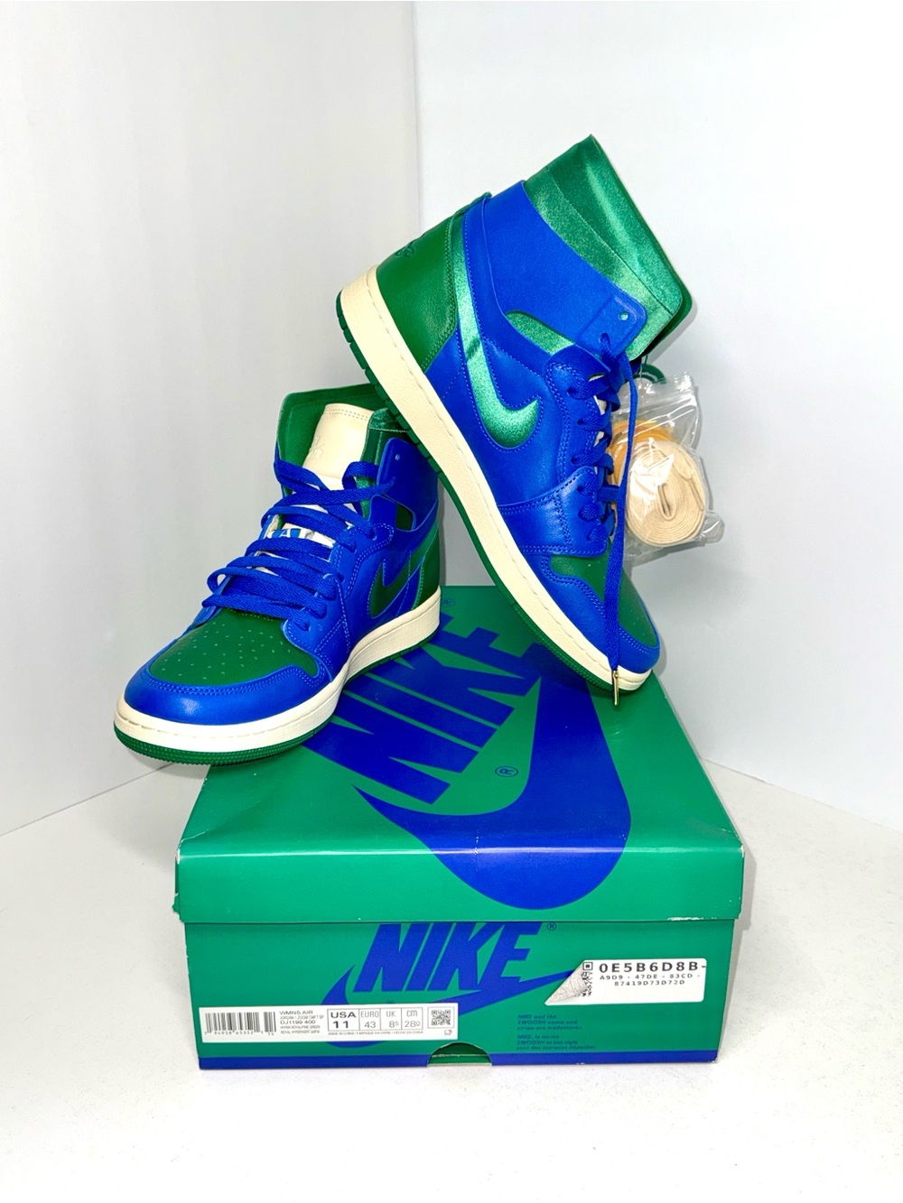 Nike Women’s Air Jordan 1 Zoom Comfort  High-Top Sneakers Retro-Inspired Sz 11
